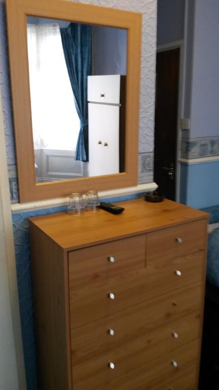 Walford Hotel 블랙풀 객실 사진